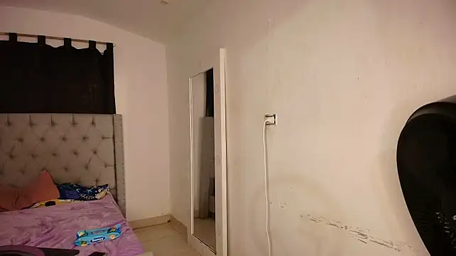 TamaraRose_ - Bounce tits on your face