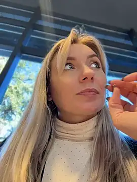 Crazy-Rosa - Hi guys 💋play with me 🔥