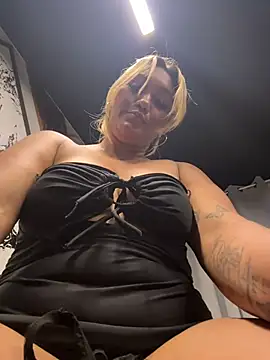 Dalila_salazar - FLASH TITS AT THE RECEPTION