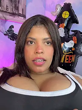 Ashlycarteer - Oil big big tits 🤠