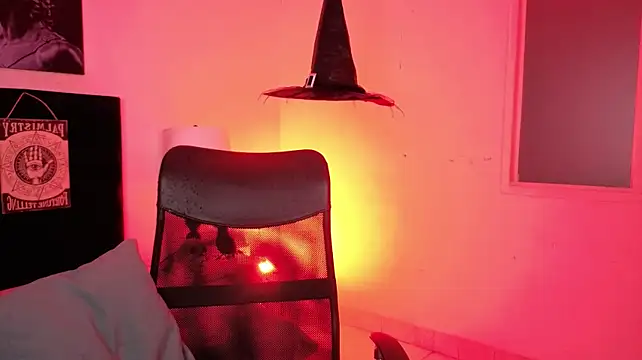 WickedLemon - SHOW TITS 🖤☠️🔥