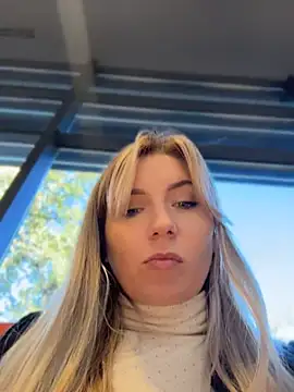 Crazy-Rosa - Hi guys 💋play with me 🔥
