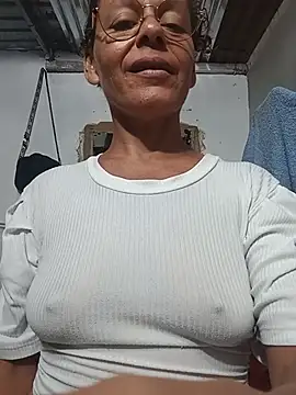 Britany_G - Agua por mi vagina