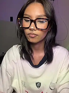 MimiNyxx - Shake your breasts