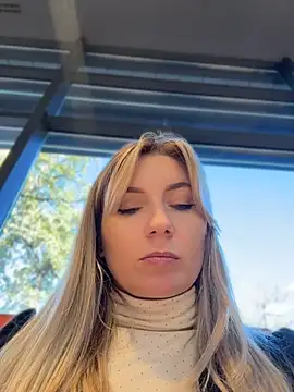 Crazy-Rosa - Hi guys 💋play with me 🔥