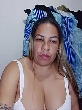 LaIndia1 - Show de ass dos dedos dentro