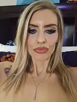 Ellieconradxo - Fuck my tight pussy with thick dildo