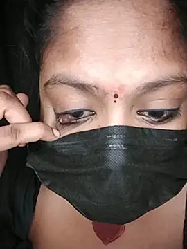 Tamil_Kanmani - Pussy show with fingering