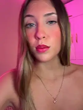 Fanyabbey - Doggy pose open ass in ur face 🍑💦