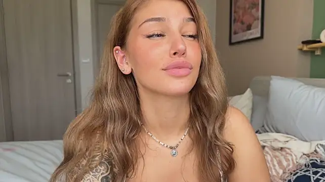 Anna_Six