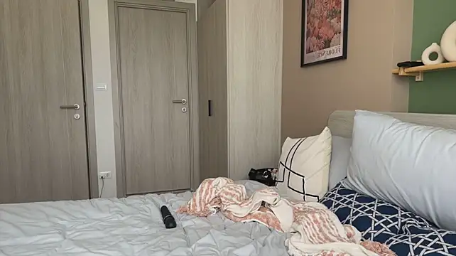 Anna_Six