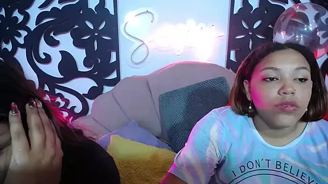 Kittens_hornxyxx - bra off