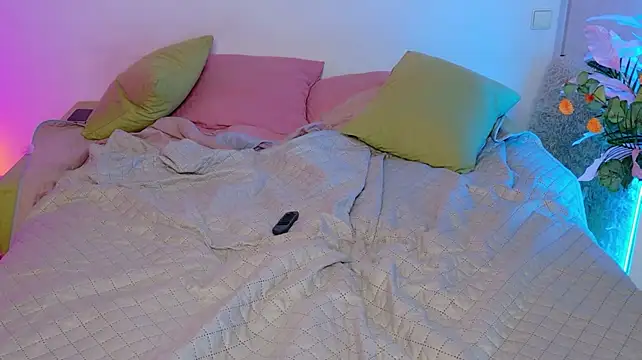 Ariana_Petite - fuck pussy close with dildo