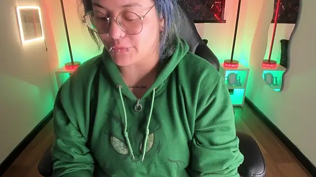 Lucky-leah - SPANK MY ASS