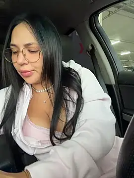 Bunny_Lush - Pinch my nipples