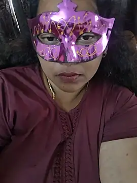 Hot_Sreeja_Tamil - Nipple suck