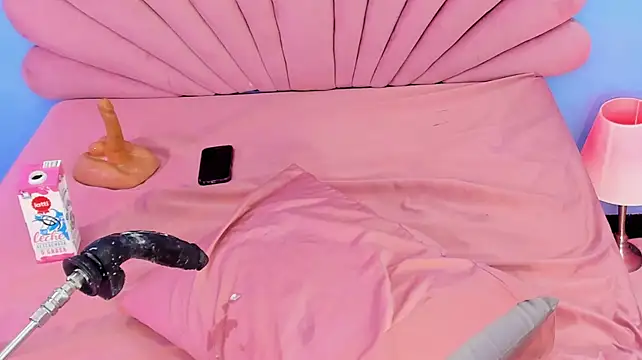 Sharlotthe_bigass - control sex machine x 3 min