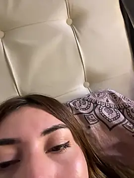 Abilovesyou1 - Pussy flash/tits
