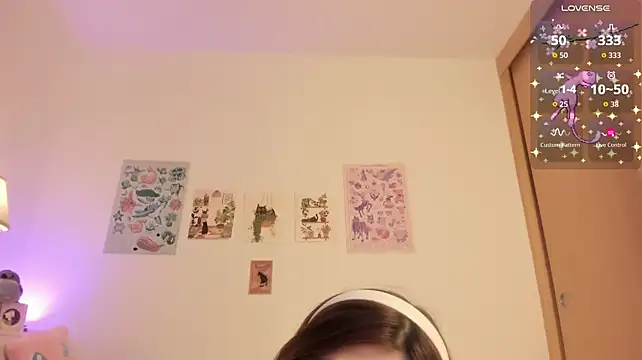 Emily_uwu0 - play with buttplug