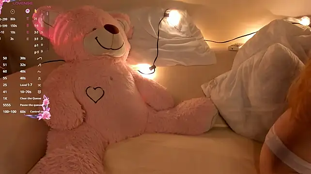 Red__sunnny - Shove lush in my pussy in first time