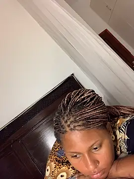 Madelltheebony - Ride my dildo on a glass Stuh