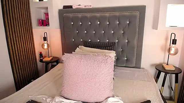 AnnadirtyXo - FUCKING PUSSY UNTIL THE SQUIRT