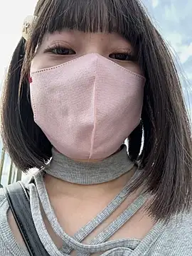 Ema_xx - コンビニでお水買う〜❣️❣️