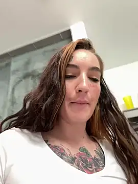 BrattyKiller - get baked and naked with chat
