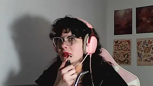 Owly_bloom - just chatting