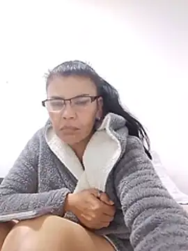 Jennifer_squirt1