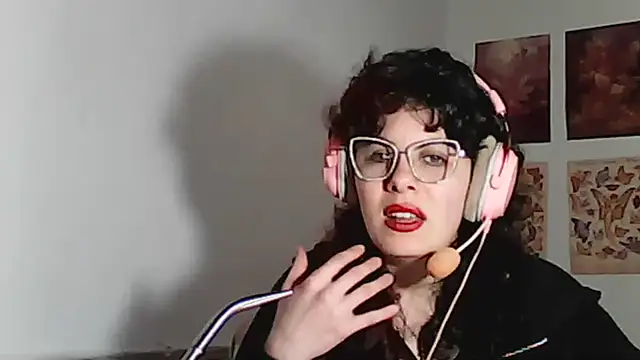 Owly_bloom - just chatting