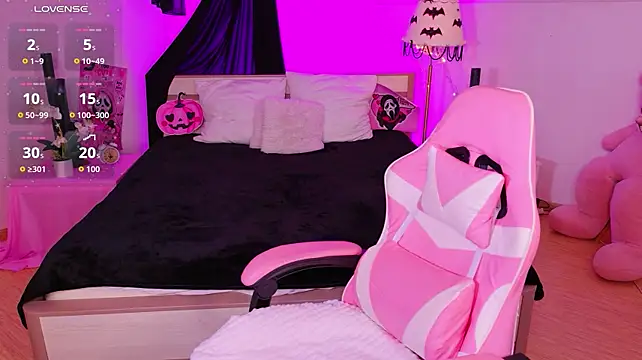 MilliBrownn - show ass