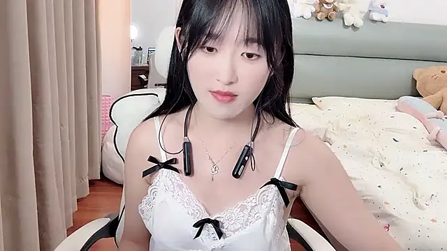 Chunchun_2026 - 小粉塞入自由控制一分钟
