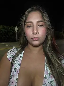 Catalina_ramos - Flash tittis in Road