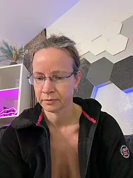 AnnikaRose - Naked Orgasmus