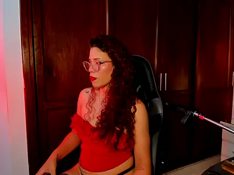 RED_VIOLETH - finger in my pussy