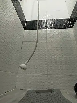 Littlee_Lucy - Big squirt again