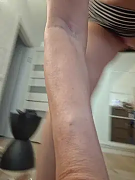 LaliaMia - 2 FINGERS IN PUSSY