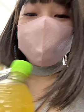 Ema_xx - お外でブラ抜き、、♡♡そのままコンビニ入っちゃう、、！？