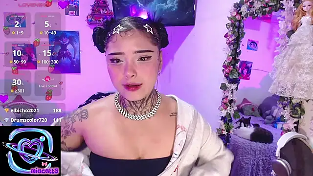 Mia_catt05