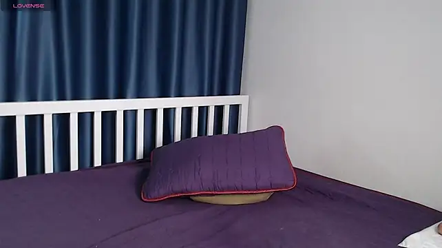 Busty-Thaiger - Spread Pussy
