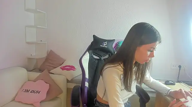 Ella_starrr__ - Touching my breasts