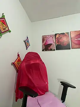 Morena_2026pink - 2 finger in my pussy