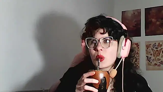 Owly_bloom - flash tits