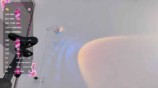 Liz-nn - 近距离坐脸露bb