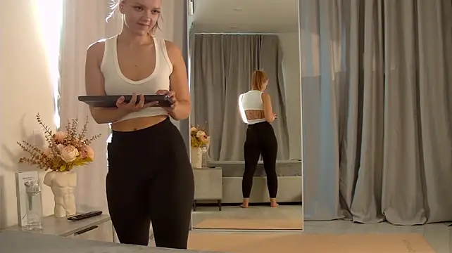 JennyPortman - spank it, spank it, spank it !!!