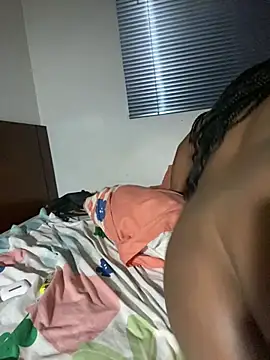 EscorpiLeoncita - first time using an anal plug 😩🔥
