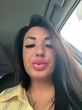 RuslanaXX - Squirt and drink
