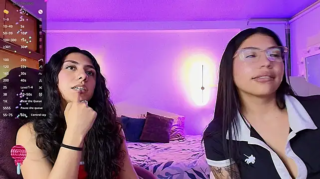 Kloe28 - topless with clips