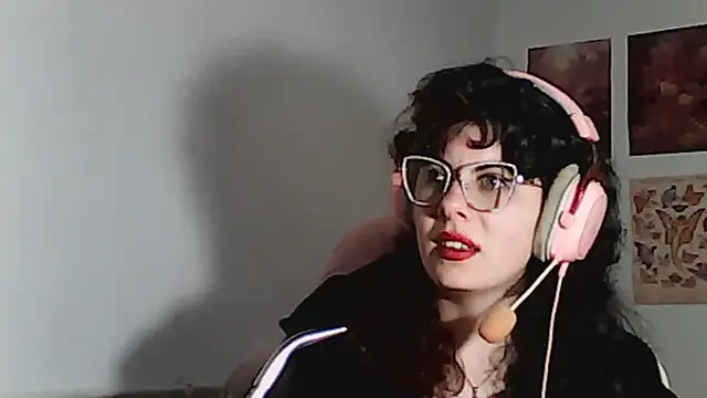 Owly_bloom - flash tits